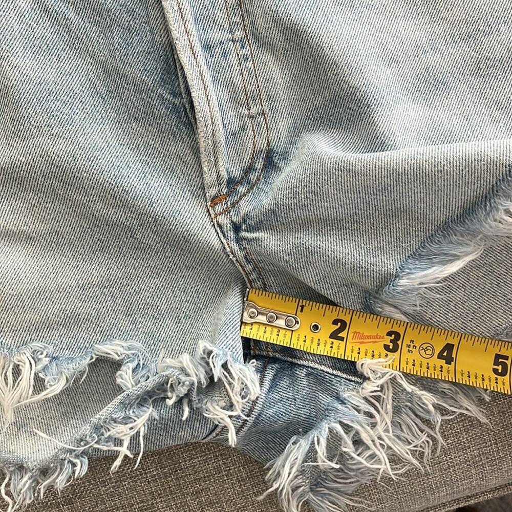 * Agolde Denim Shorts Size 26 - Picture 9 of 12